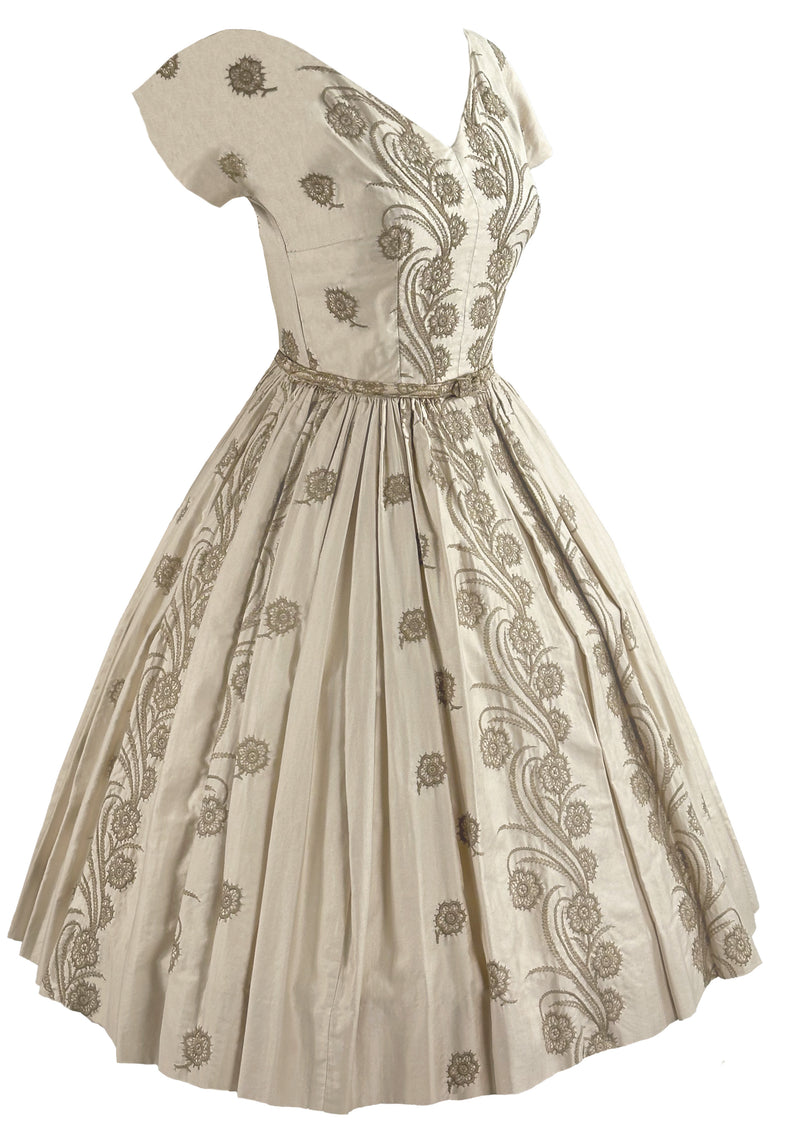 Vintage Early 1960s Cream Glazed Cotton Embroidered Dress- NEW! Coutura Vintage Vintage Early 1960s Cream Glazed Cotton Embroidered Dress- NEW! Coutura Vintage