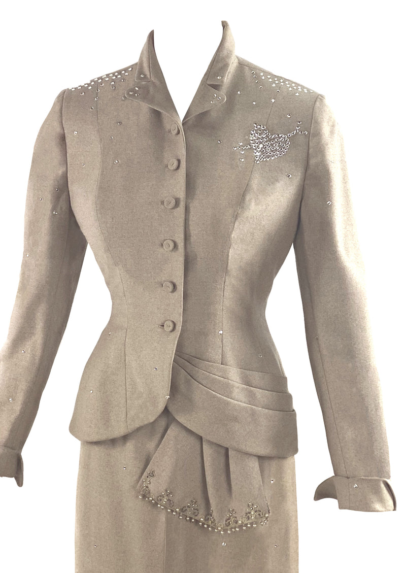 Vintage 1950s Oatmeal Wool Ladies Suit - NEW!