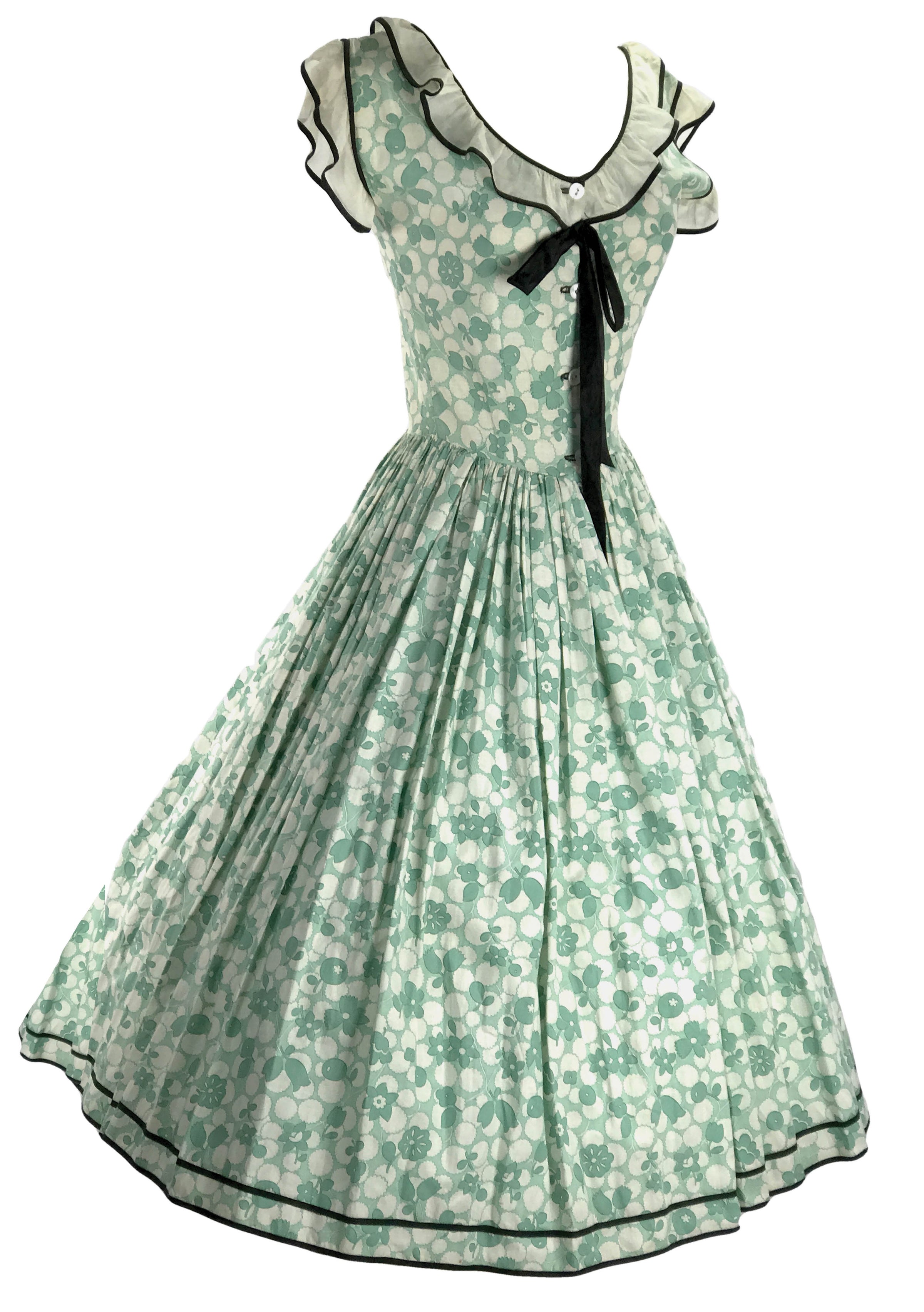 Late 1930s Early 1940s Green & White Floral Cotton Dress - New! Coutura Vintage Late 1930s Early 1940s Green & White Floral Cotton Dress - New! Coutura Vintage