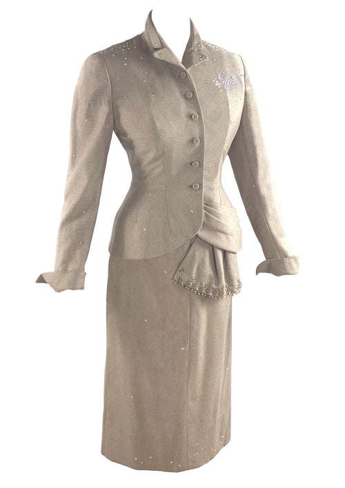 Vintage 1950s Oatmeal Wool Ladies Suit - NEW!