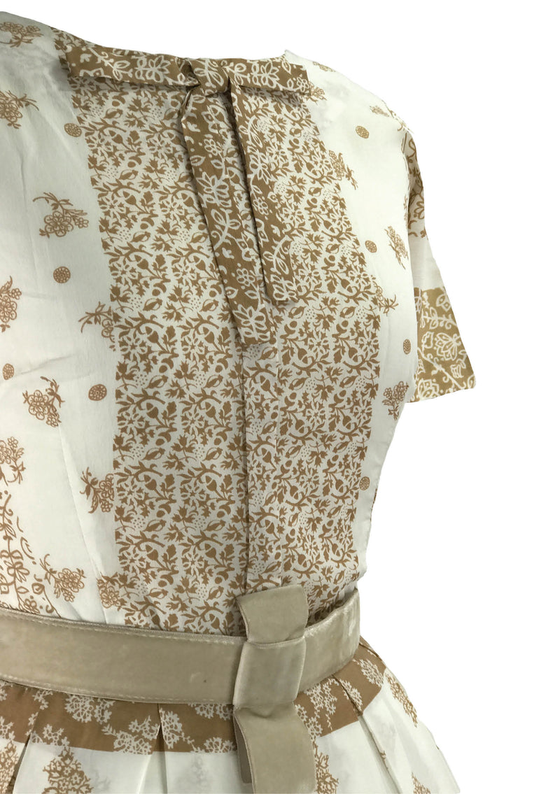 Vintage 1950s Cinnamon and White Novelty Border Print Dress - New!