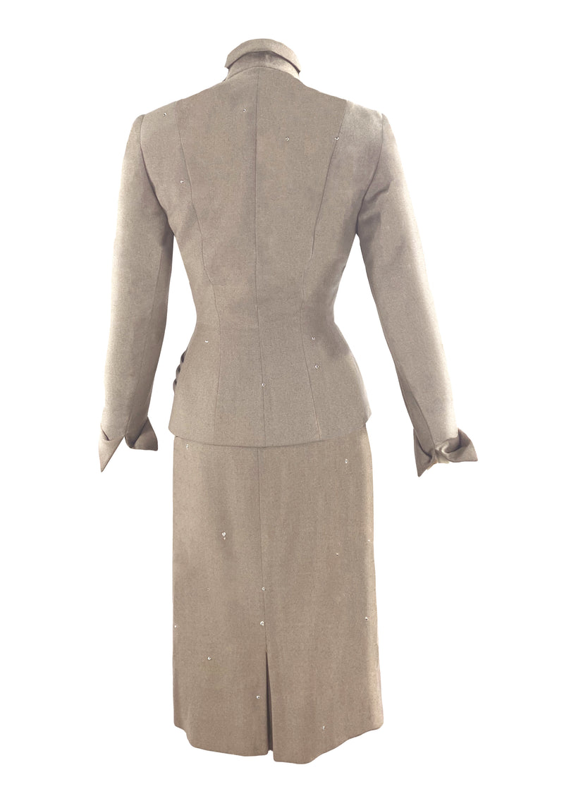 Vintage 1950s Oatmeal Wool Ladies Suit - NEW!