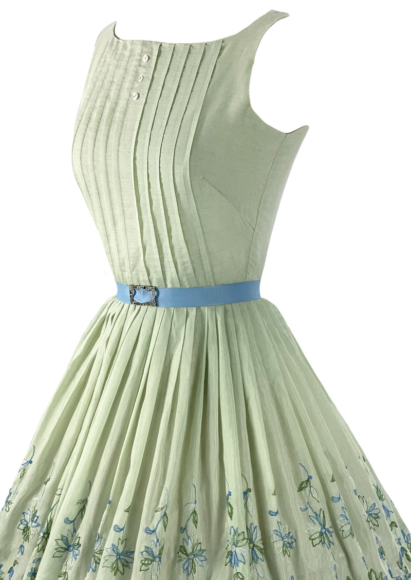 Vintage Late 1950s Early 1960s Green Embroidered Dress- New! Coutura Vintage Vintage Late 1950s Early 1960s Green Embroidered Dress- New! Coutura Vintage