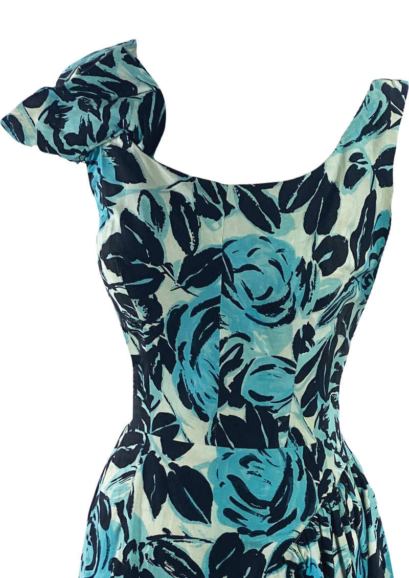 Late 1950s Early 1960s Blue Roses Cotton Dress - New!