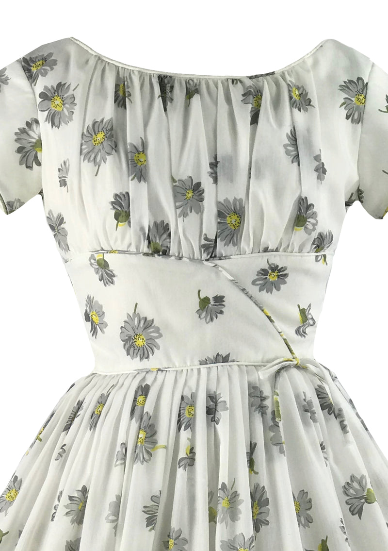 Late 1950s Yellow Daisy Border Print Cotton Dress - New!