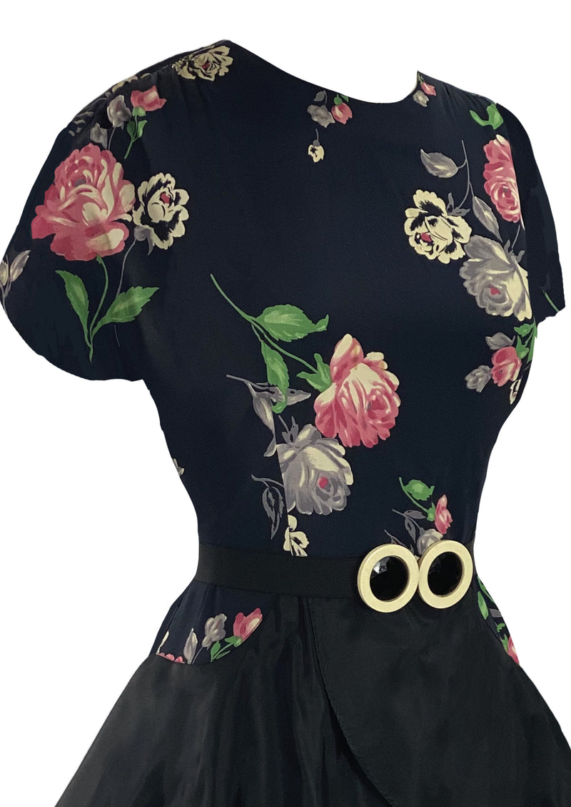 Stunning 1940s Roses Floral Rayon Crepe Dress - New!