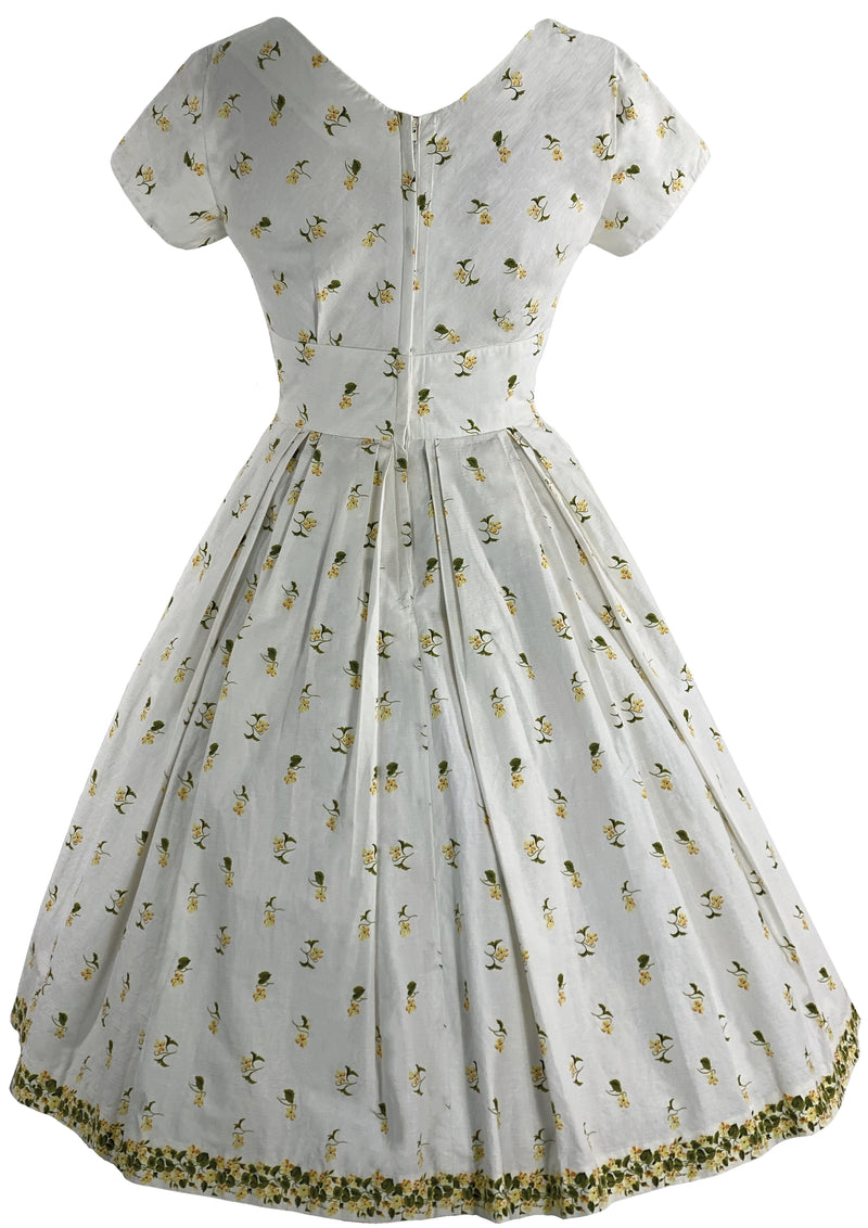 Stunning 1950s White Cotton Floral Border Print Dress- New!