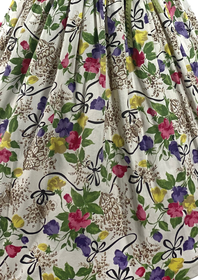 Vintage 1950s Sweet Peas and Ribbon Print Cotton Dress - New!