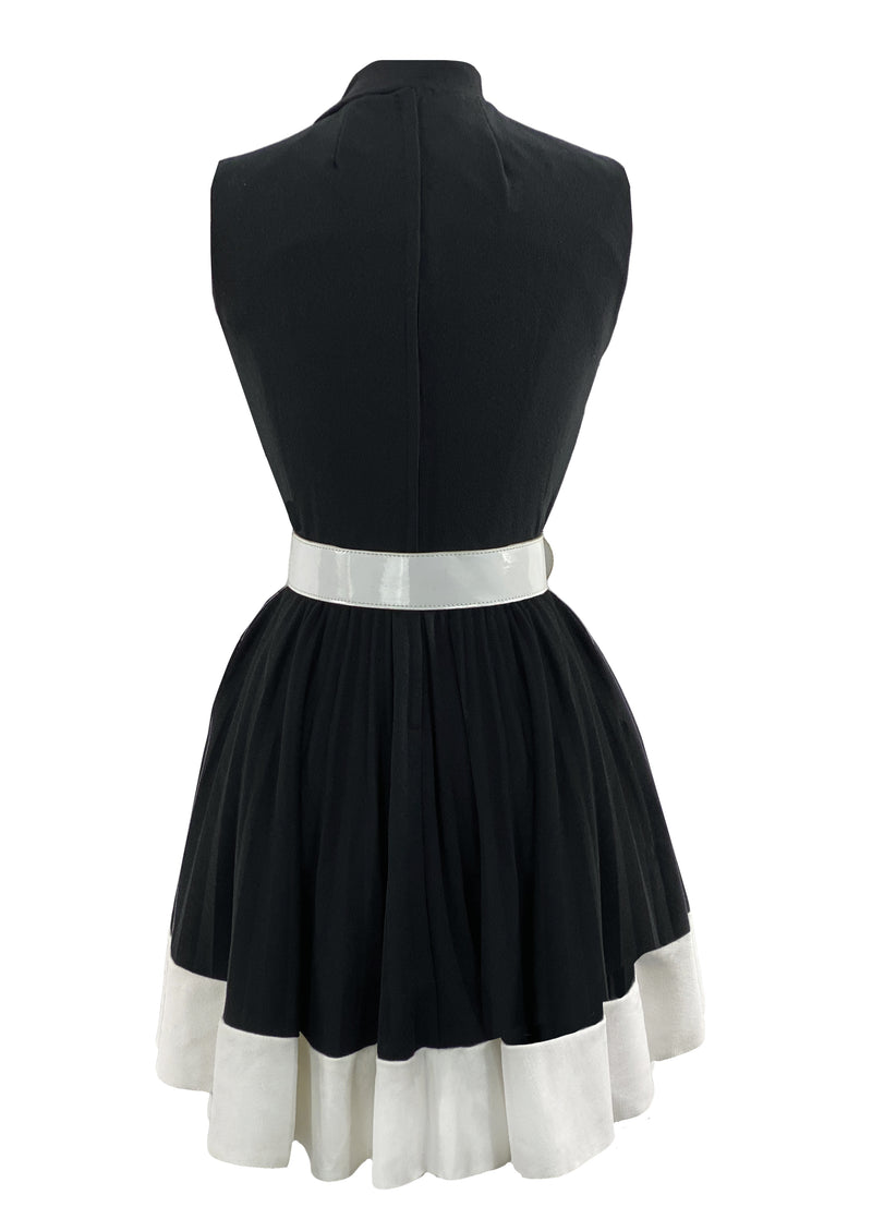 Vintage 1960s Black and White Mini Dress - NEW!