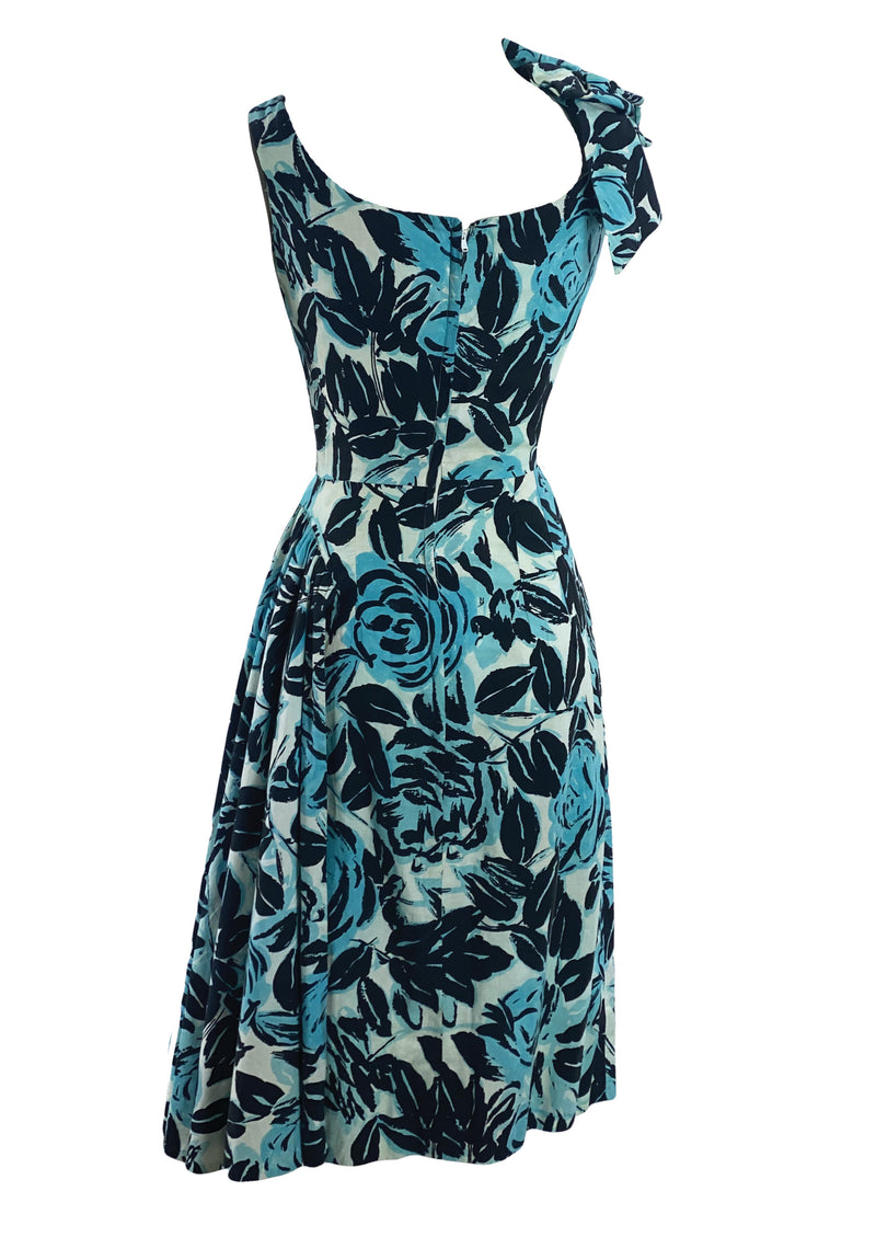 Late 1950s Early 1960s Blue Roses Cotton Dress - New!