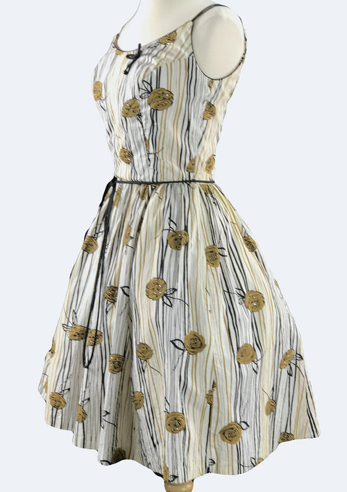 Late 1950s early 1960s Cotton Floral Art Print Sun Dress